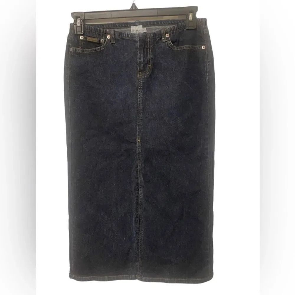 Calvin Klein Dark Blue Denim Pencil Skirt, No Waist, Size 7.